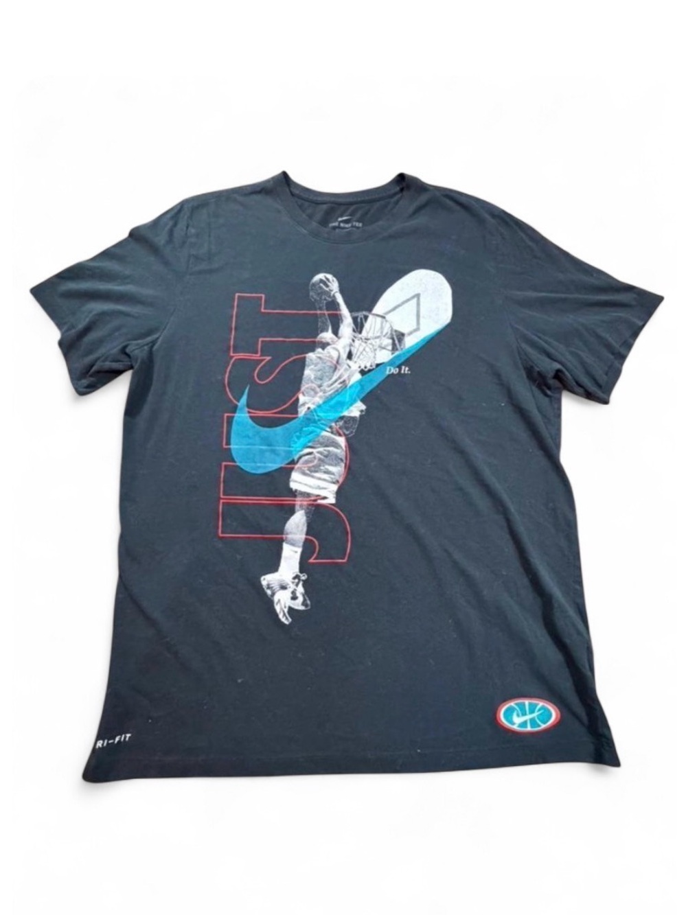 Nike LeBron James Graphic T-Shirt Men's Large Black Basketball Dunk Swoosh Tee
